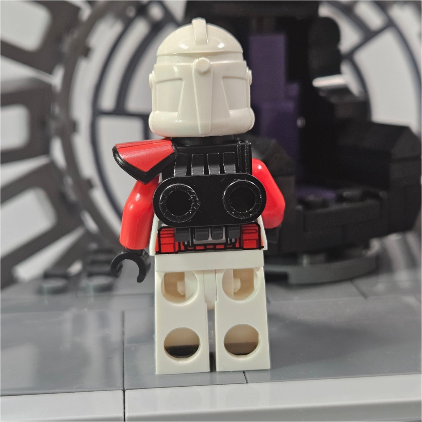 Shock Officer Pauldron